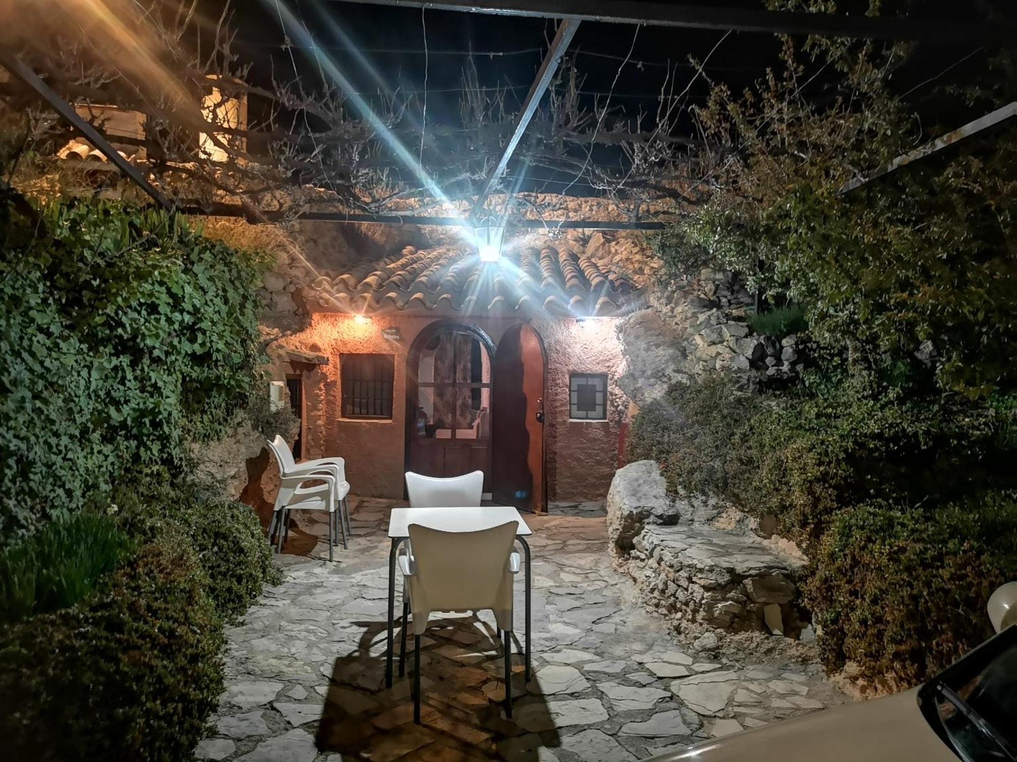 Gasthaus Cueva El Parral Pegalajar Exterior foto